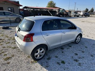 Toyota Yaris 2007-thumb-6