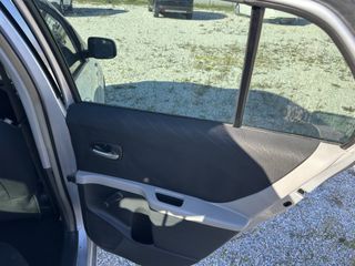 Toyota Yaris 2007-thumb-19