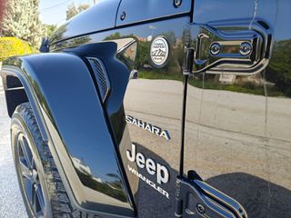 Jeep Wrangler 2019 CRD SAHARA EDITION-thumb-8