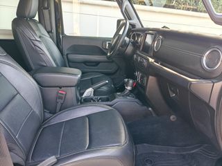 Jeep Wrangler 2019 CRD SAHARA EDITION-thumb-15