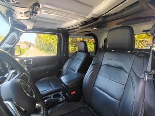 Jeep Wrangler 2019 CRD SAHARA EDITION-thumb-12