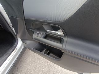 Mercedes-Benz GLA 250 2022 PLUG IN AYTOMATO-thumb-64