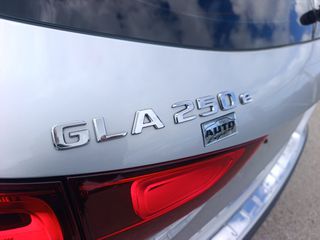 Mercedes-Benz GLA 250 2022 PLUG IN AYTOMATO-thumb-49