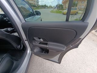 Mercedes-Benz GLA 250 2022 PLUG IN AYTOMATO-thumb-61