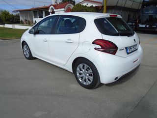 Peugeot 208 2019 P-thumb-5