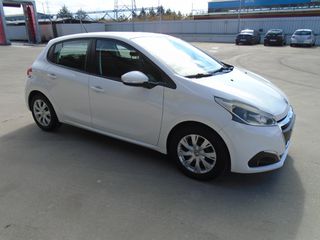 Peugeot 208 2019 P-thumb-12