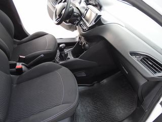 Peugeot 208 2019 P-thumb-13