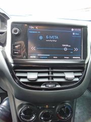 Peugeot 208 2019 P-thumb-25