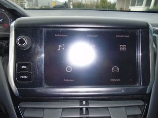 Peugeot 208 2019 P-thumb-26