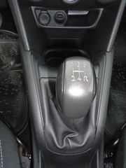 Peugeot 208 2019 P-thumb-30