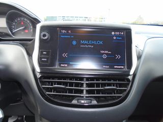 Peugeot 208 2019 P-thumb-18