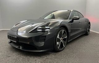 Porsche Taycan 2020 TURBO - CARBON - BURMEISTER - PASSENGER DISPLAY
