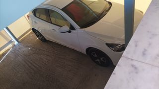 Mazda 2 Hybrid 2024