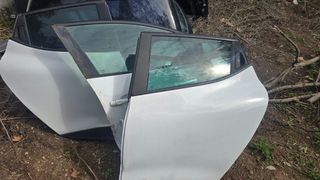 Πορτες clio IV-thumb-2