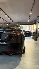 Alfa Romeo Giulia 2024 VELOCE-thumb-9