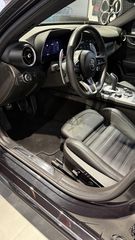 Alfa Romeo Giulia 2024 VELOCE-thumb-17