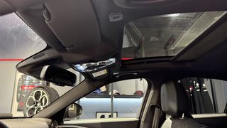 Alfa Romeo Giulia 2024 VELOCE-thumb-19