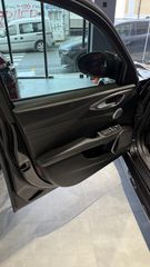 Alfa Romeo Giulia 2020 VELOCE-thumb-25