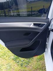 Volkswagen Golf 2018 TGI BLUEMOTION-thumb-12