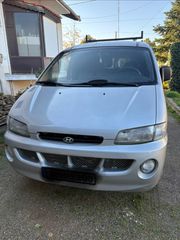 Hyundai H-1 2001