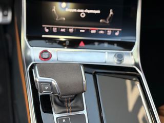 Audi RS6 2021 *PANORAMA*SOFT CLOSE*HUD*LASER*FULL EXTRA*-thumb-37
