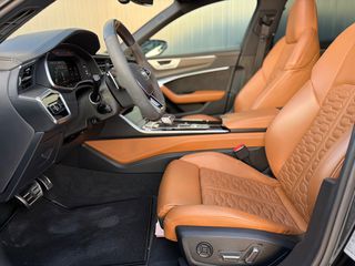 Audi RS6 2021 *PANORAMA*SOFT CLOSE*HUD*LASER*FULL EXTRA*-thumb-19