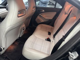 Mercedes-Benz CLA 220 2015-thumb-19
