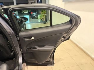 Lexus UX 2019 250h 4WD F-Sport Led_Matrix-thumb-90