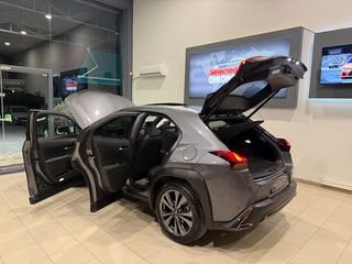 Lexus UX 2019 250h 4WD F-Sport Led_Matrix-thumb-103
