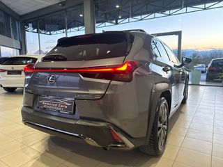 Lexus UX 2019 250h 4WD F-Sport Led_Matrix-thumb-22
