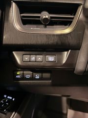 Lexus UX 2019 250h 4WD F-Sport Led_Matrix-thumb-54