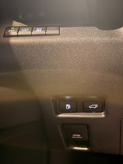 Lexus UX 2019 250h 4WD F-Sport Led_Matrix-thumb-55