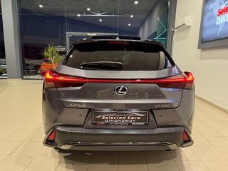 Lexus UX 2019 250h 4WD F-Sport Led_Matrix-thumb-12