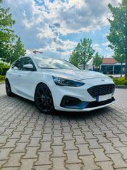 Ford Focus 2020 ST-thumb-1