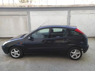 Ford Focus 2004-thumb-8