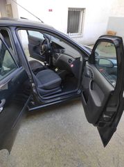 Ford Focus 2004-thumb-9