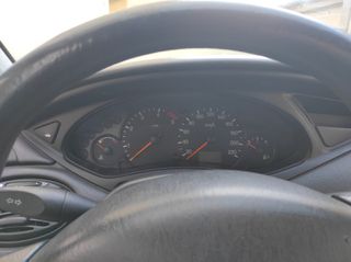 Ford Focus 2004-thumb-18