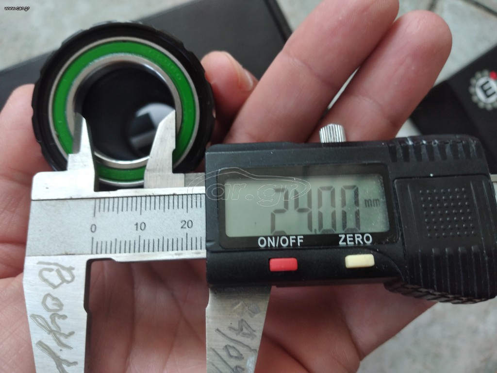 Enduro Bearings bottom bracket