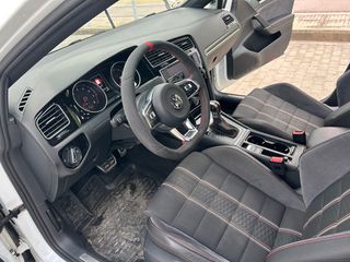 Volkswagen Golf 2016 GTI CLUBSPORT-thumb-10