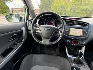 Kia Ceed / cee'd 2016 GT LINE-thumb-16