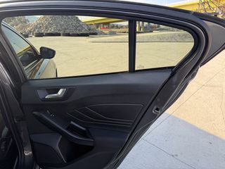 Ford Focus 2019-thumb-12
