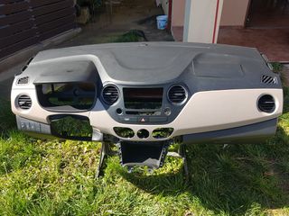 Ταμπλό απο Hyundai i10 2016