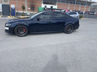 Audi A4 2009-thumb-23