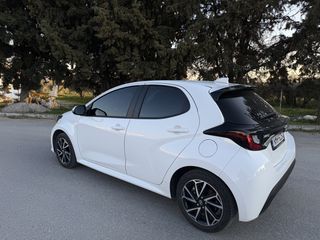 Toyota Yaris 2024 hybrid-thumb-10