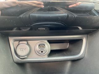 Peugeot 208 2016-thumb-18
