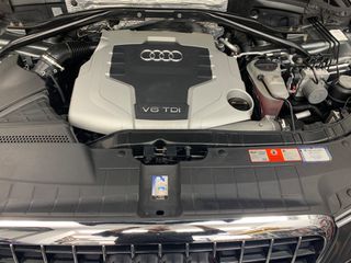Audi Q5 2009-thumb-17