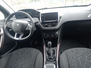Peugeot 2008 2016-thumb-10