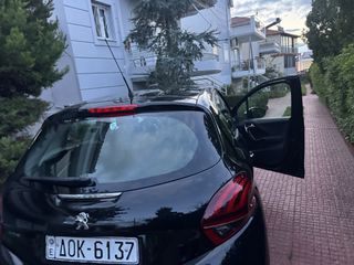 Peugeot 208 2015-thumb-11