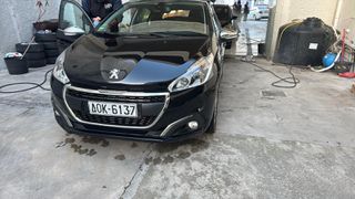 Peugeot 208 2015-thumb-15