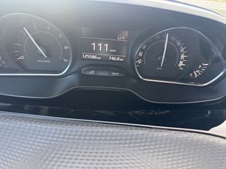 Peugeot 208 2015-thumb-17